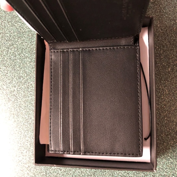 Michael Kors men’s wallet MSRP $88 brand new - Picture 7 of 8
